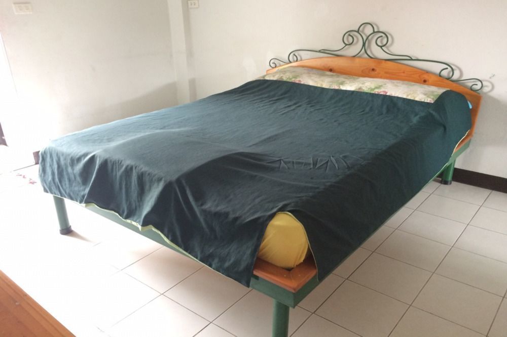 Baankhunmae Apartment Bangkok Luaran gambar