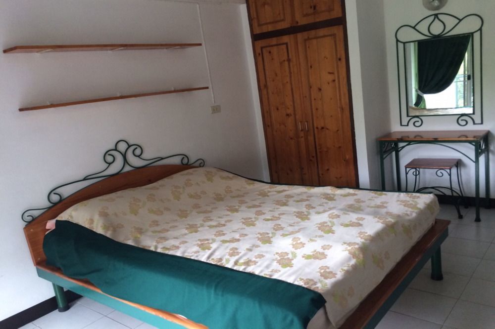 Baankhunmae Apartment Bangkok Luaran gambar