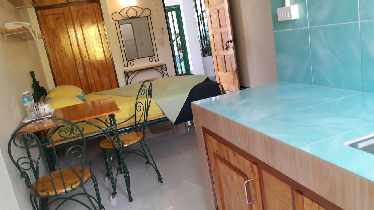 Baankhunmae Apartment Bangkok Luaran gambar